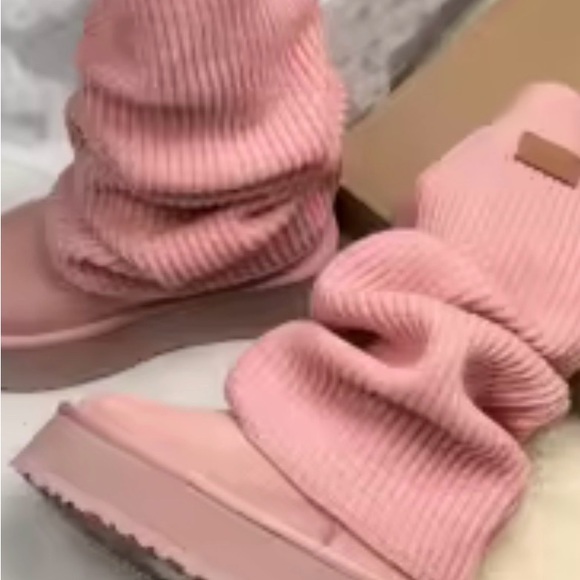 UGG Classic Mini Dipper boot in the Pink Dawn 11 New